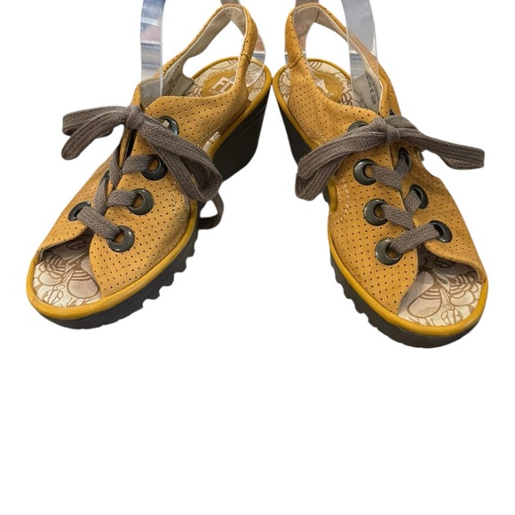 FLY London Women’s Yellow Ylva Perforated Leather Sandals 39 - Picture 2 of 5